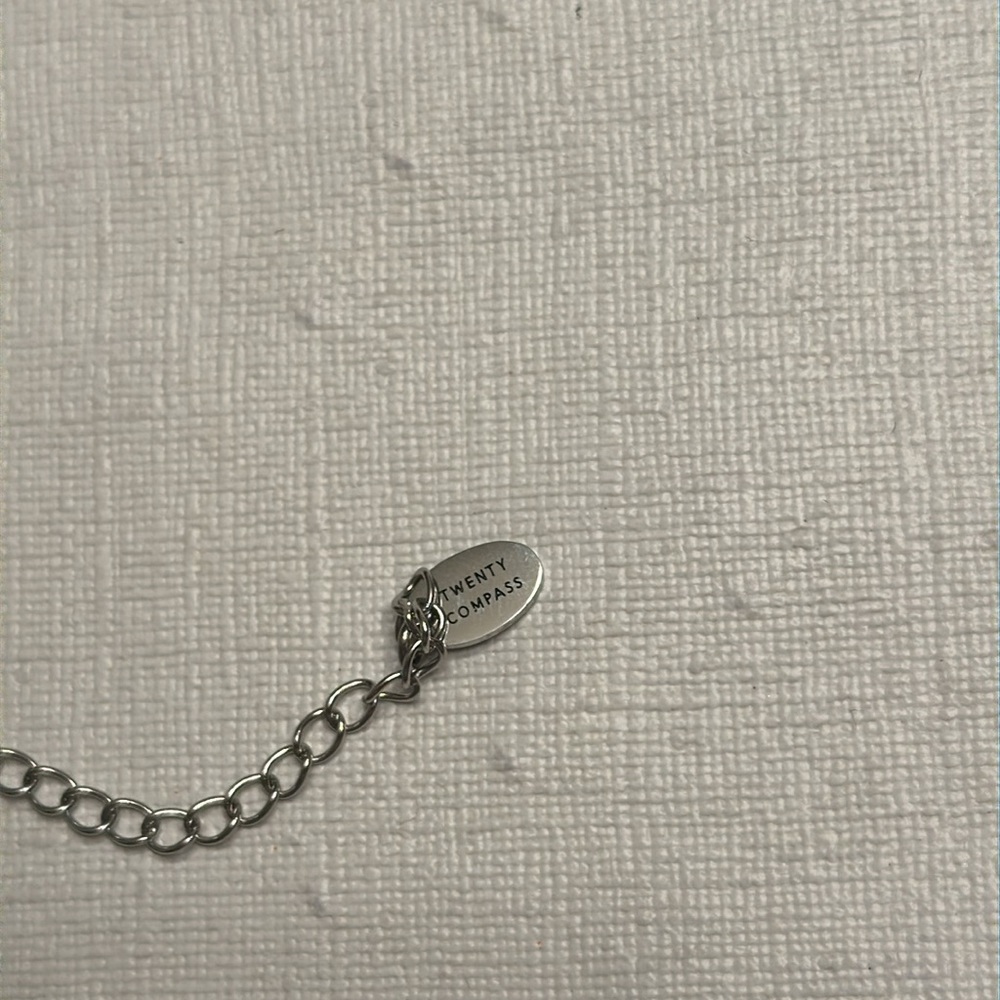 Twenty Compass Silver Chain - Picture 6 of 6